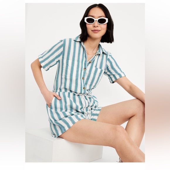 NWOT Old Navy Crinkle Gauze Button Down Romper - Picture 3 of 9